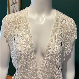 Vintage White House Black Market Cream Crochet Sweater Vest